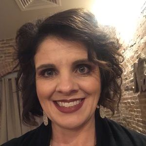 Meet your Posher, Paulette